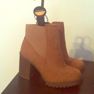 Women ankle boots 👢